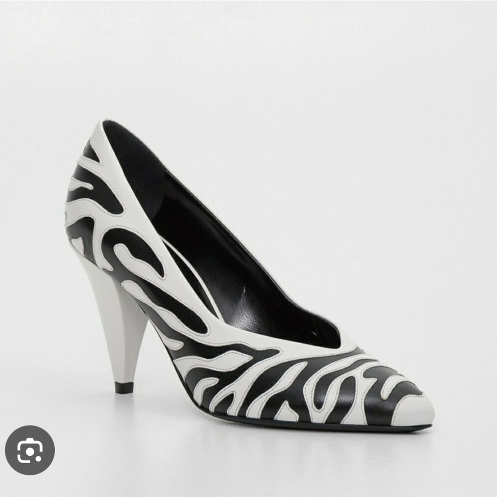 New Celine Zebra Pump Shoes Size.5.5 EU, 6 US, Authentic
